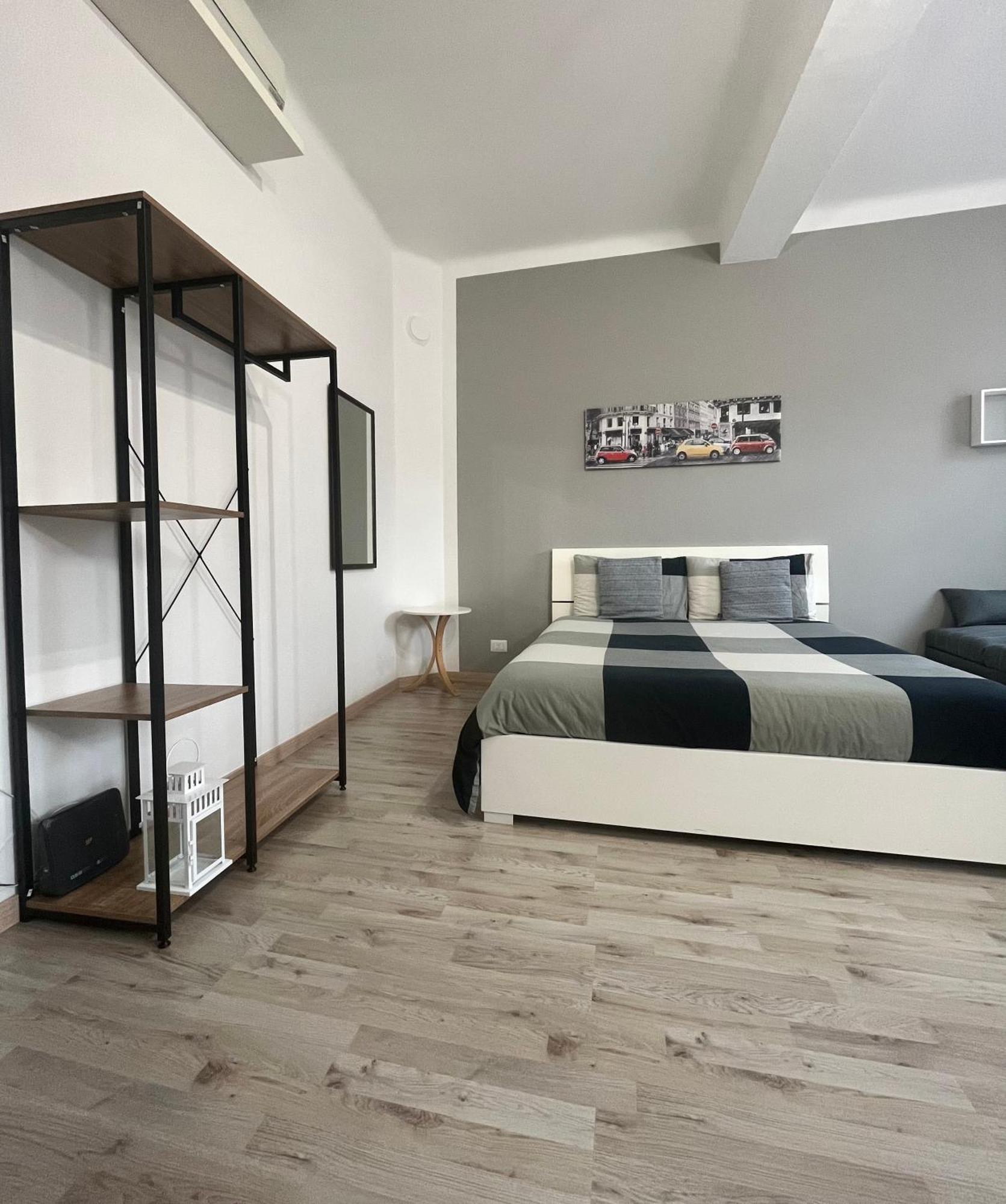 Home 2 Torri, Bologna